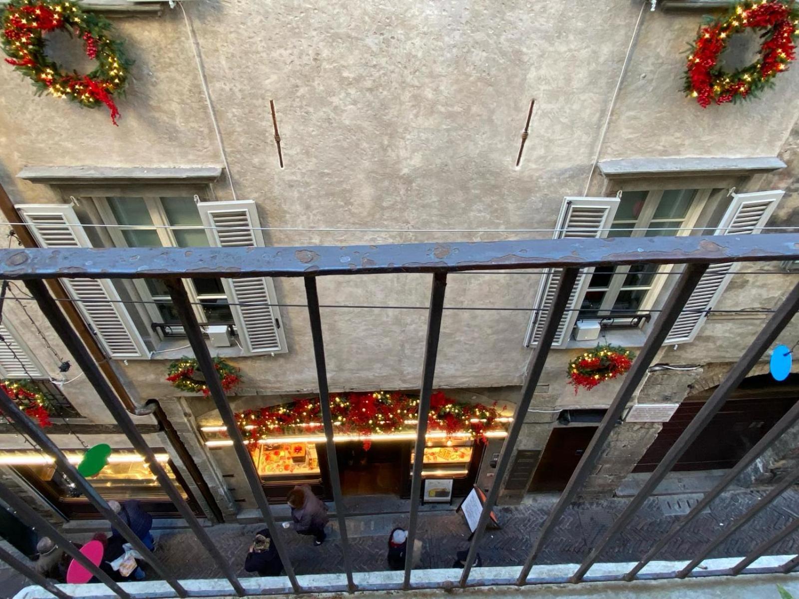 Wish Rooms Charme&Relax Bergamo Bagian luar foto
